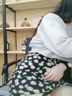 欧洲少女在户外的硬核传教士
